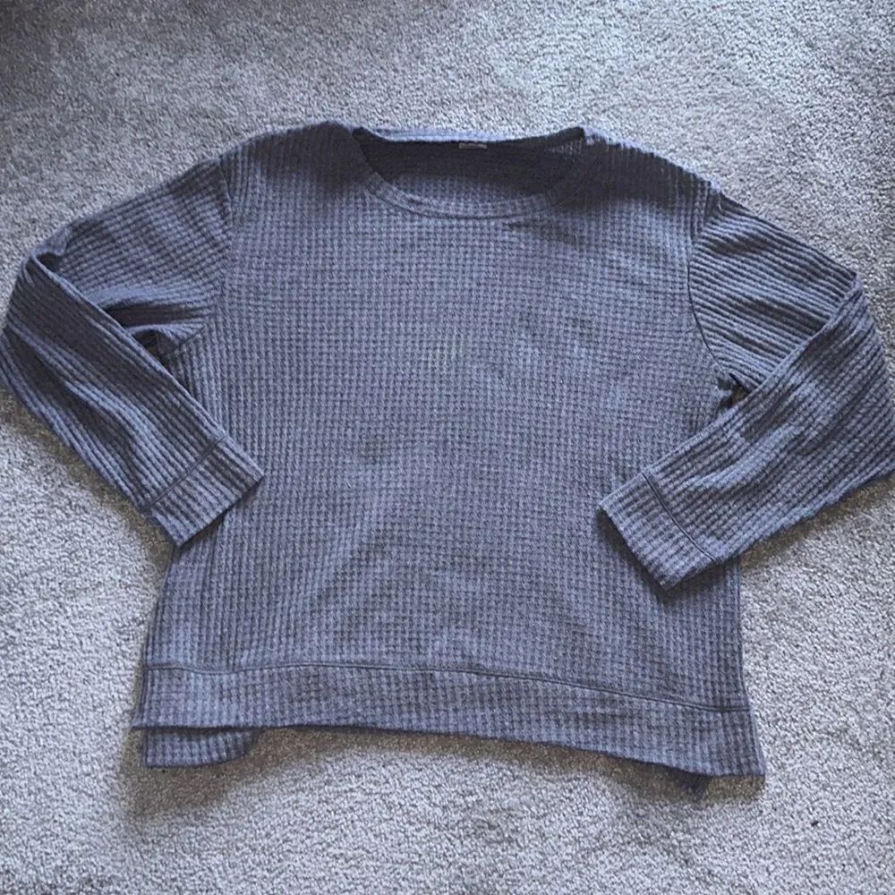 Secret Treasures Top!  - Picture 3 of 8